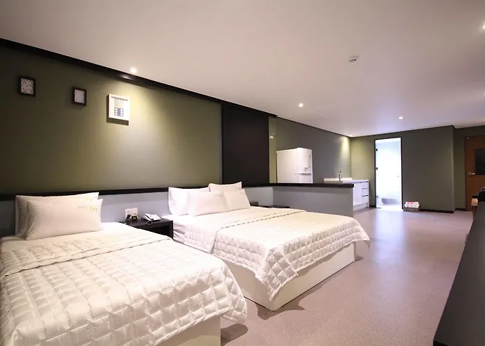 G7 Motel